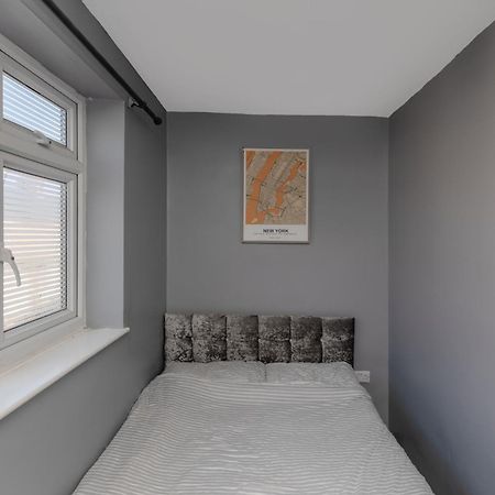 Central Thornaby Rooms Thornaby on Tees エクステリア 写真